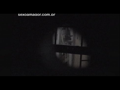❤️ Blondie wird heimlich von einem Voyeur aus der Nachbarschaft gefilmt, der sich hinter Hohlblocksteinen versteckt Homemade porn bei uns de.mrvideospornogratis.ru ️❤
